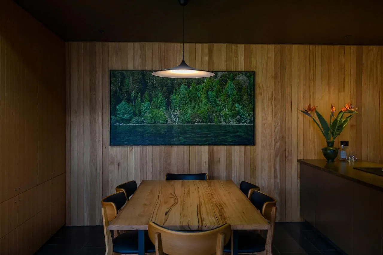 Fusilier Cottage: Luxury Boutique Accommodation In Battery Point Hobart Villa