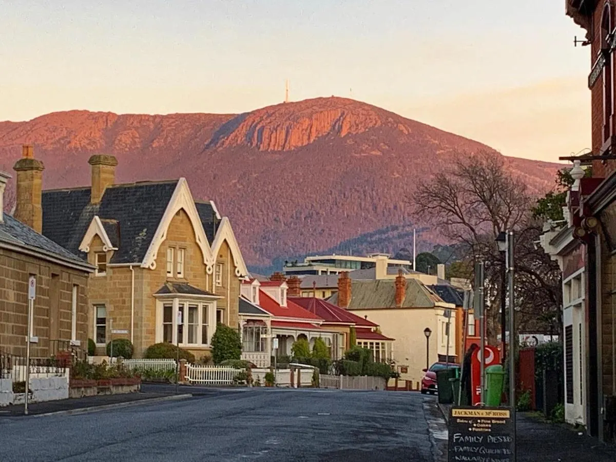Fusilier Cottage: Luxury Boutique Accommodation In Battery Point Hobart Australia